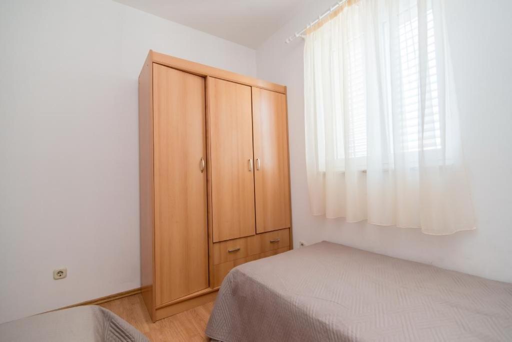 Apartments Batinic Supetar Bagian luar foto